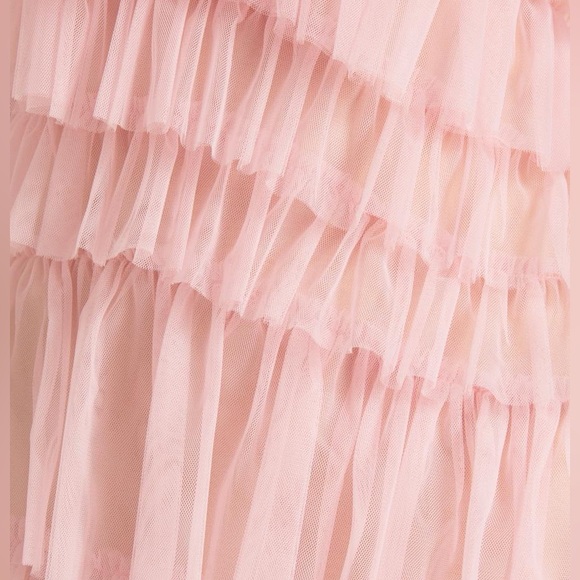 The Henri Tiered Ruffle Gown - Picture 3 of 17